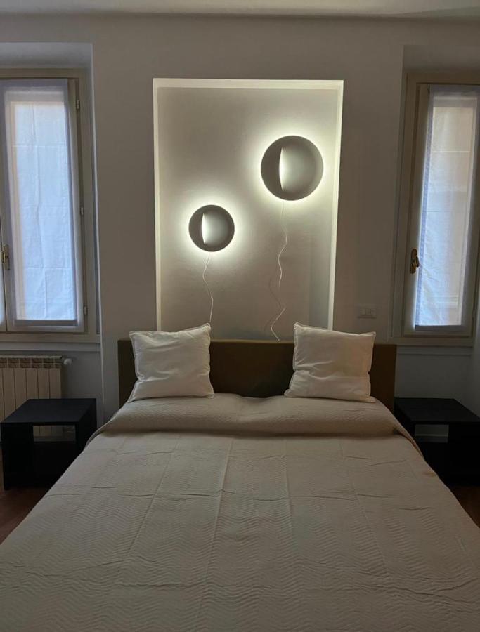 Casa Vercelli Delizioso Bilocale Moderno Nella Vecchia Milano Zewnętrze zdjęcie